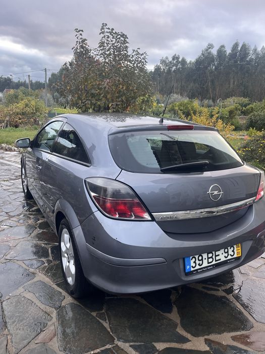 Opel Astra GTC 1.3tdci