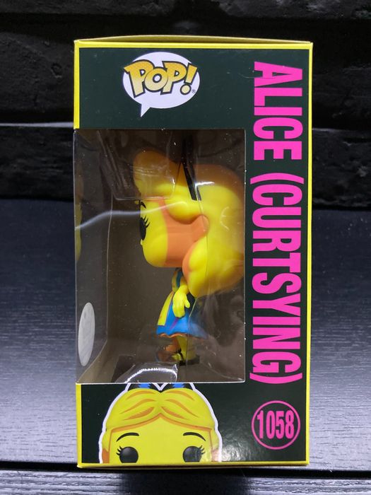 Alice Blacklight Alicja w krainie czarów Funko POP