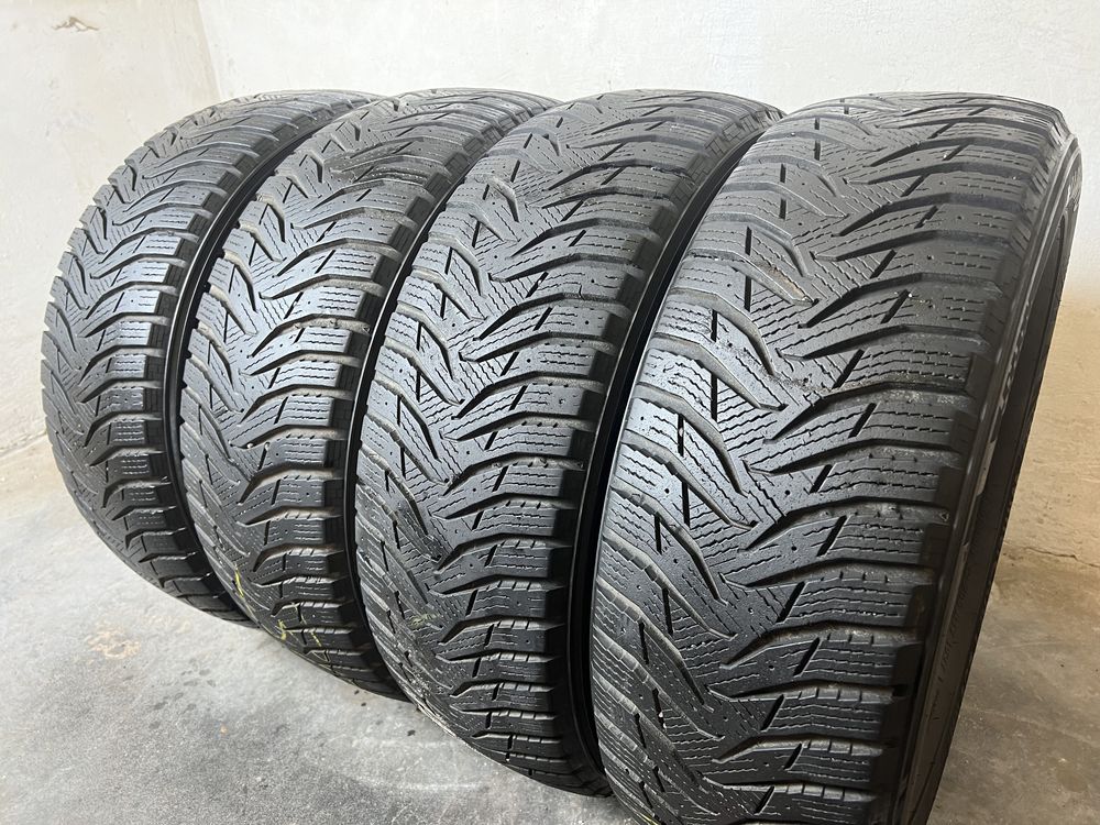 225/65 R17 зимові шини Kumho WinterCraft SUV WS31ice 2022 рік