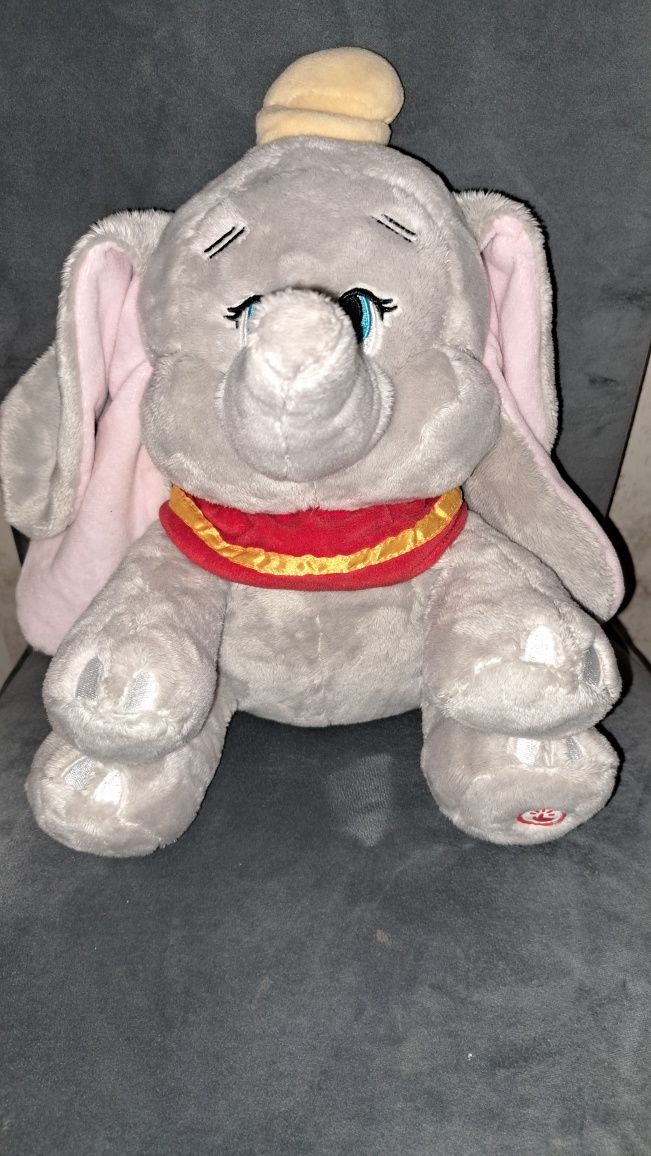 Nowy pluszak słoń Dumbo