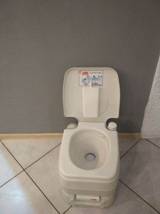 Toaleta turystyczna