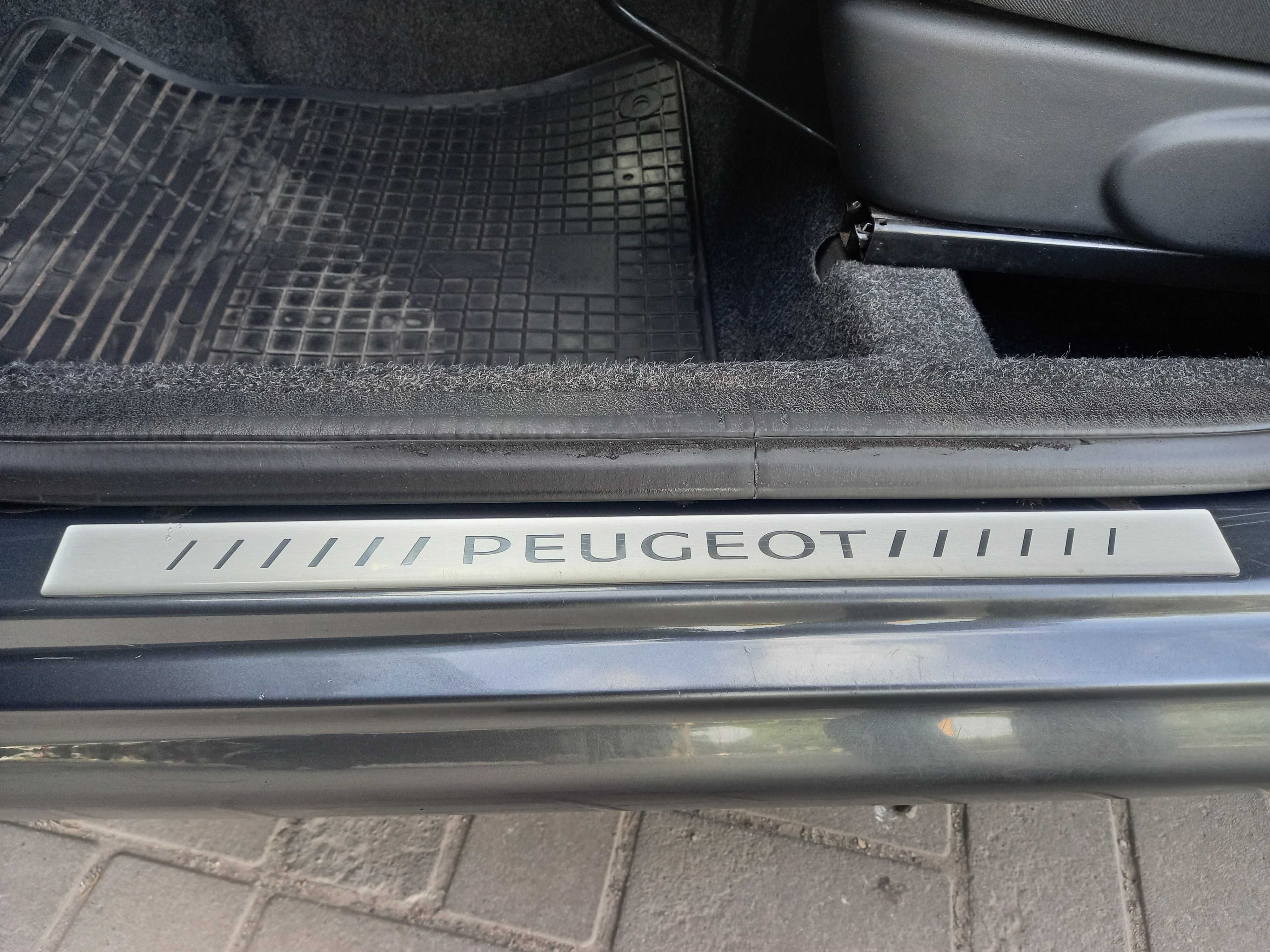 Peugeot 107 2012 года Sportium