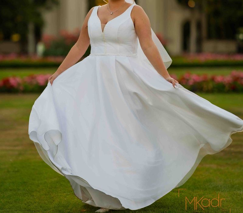 Suknia ślubna rozmiar 44