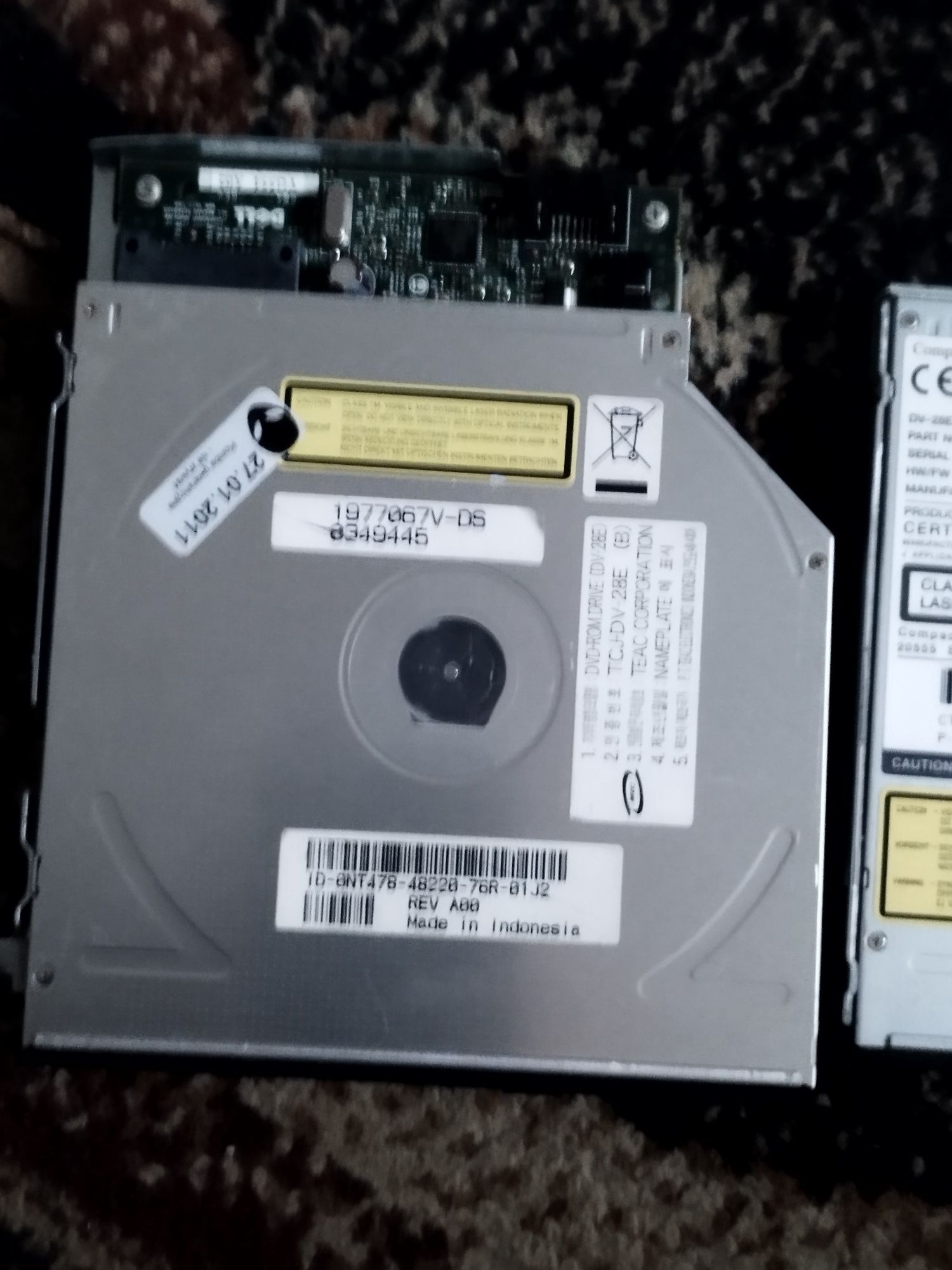 Dwa napędy do laptopów