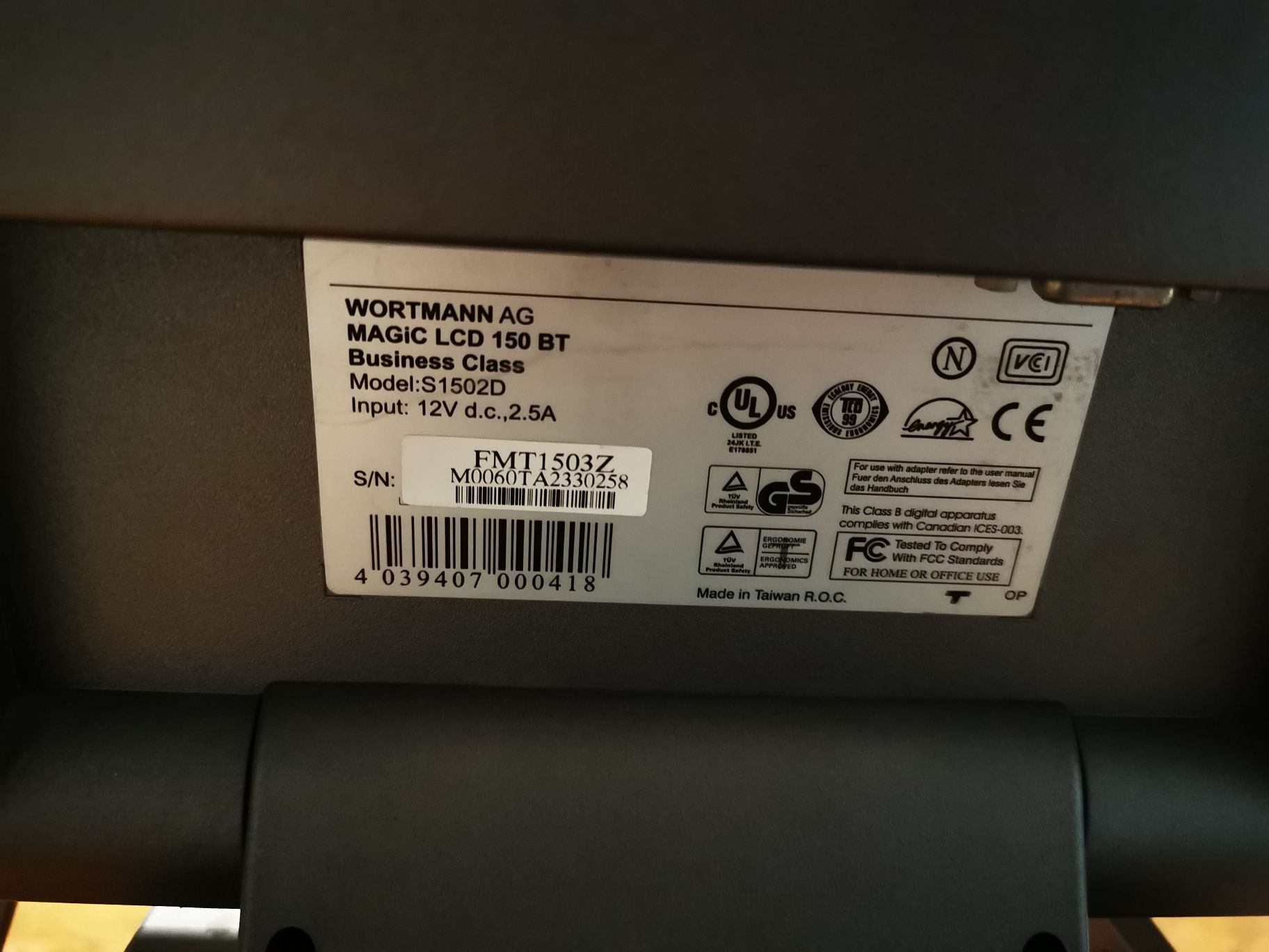 Komputer stacjonarny monitor lcd 15 klawiatura komplet 2002 retro