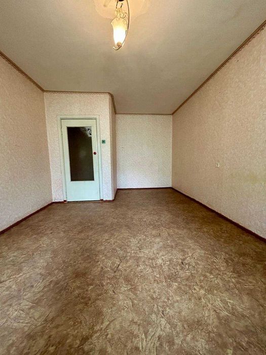 1 кімн. 1/9, без боргів, 2 мкрн. – Лівий берег