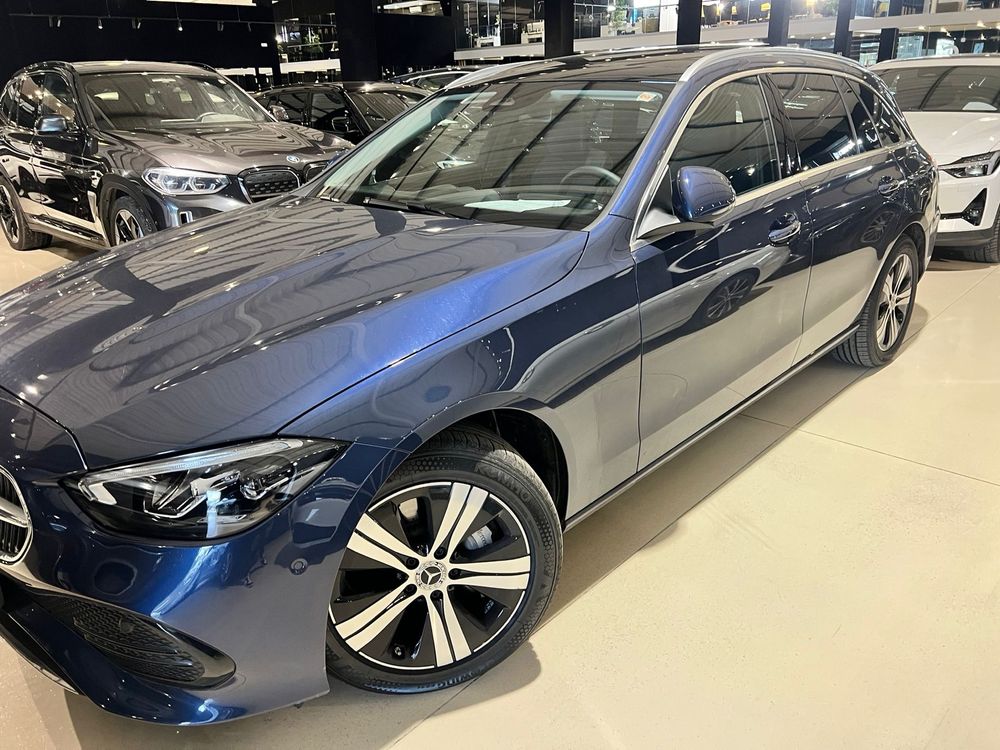 Mercedes-Benz C300e como novo