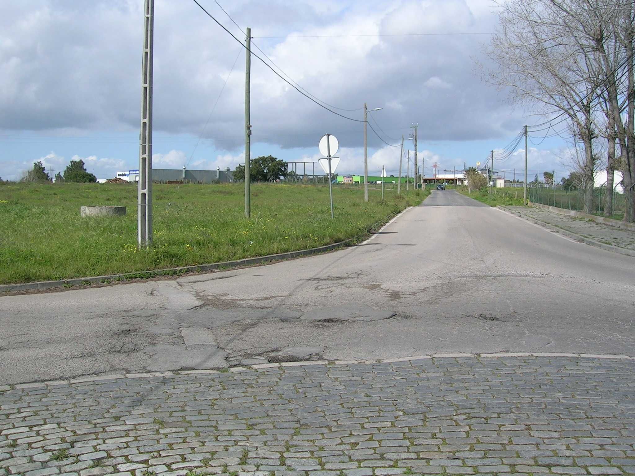 Terreno 13.500M2 viabilidade de construção de até 50%