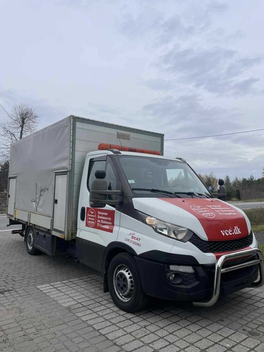 Kontener , Paka , skrzynia , winda . iveco