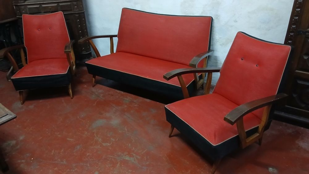 Terno sofás pés de palito