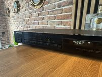 Radio Pioneer F 223 L