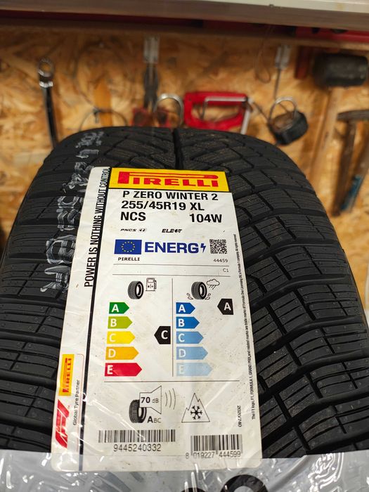 Opony używane zimowe 255/45 R19 XL Pirelli P Zero Winter 2