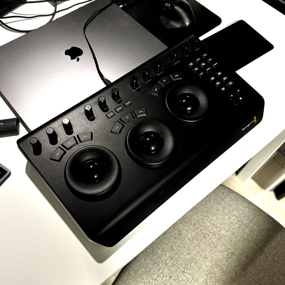 Blackmagic DaVinci Resolve Micro Panel