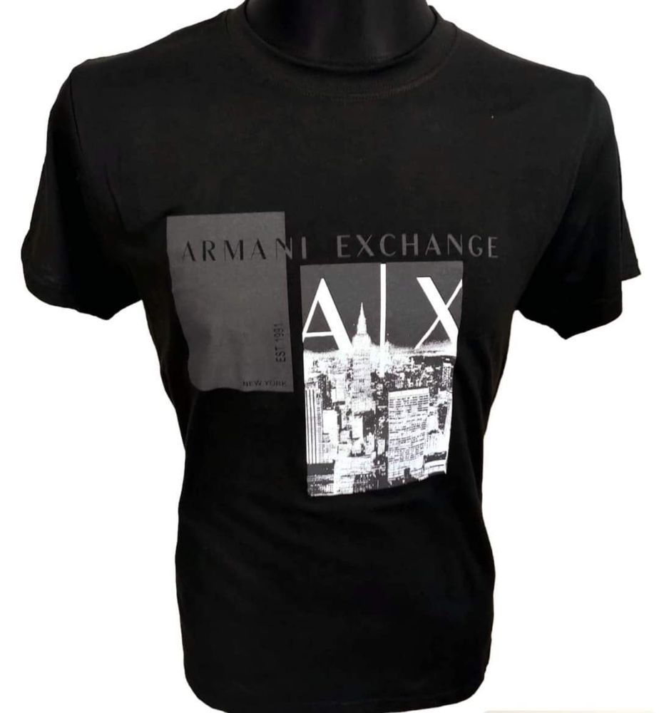 T-shirts EMPORIO ARMANI EXCHANGE novas a estrear
