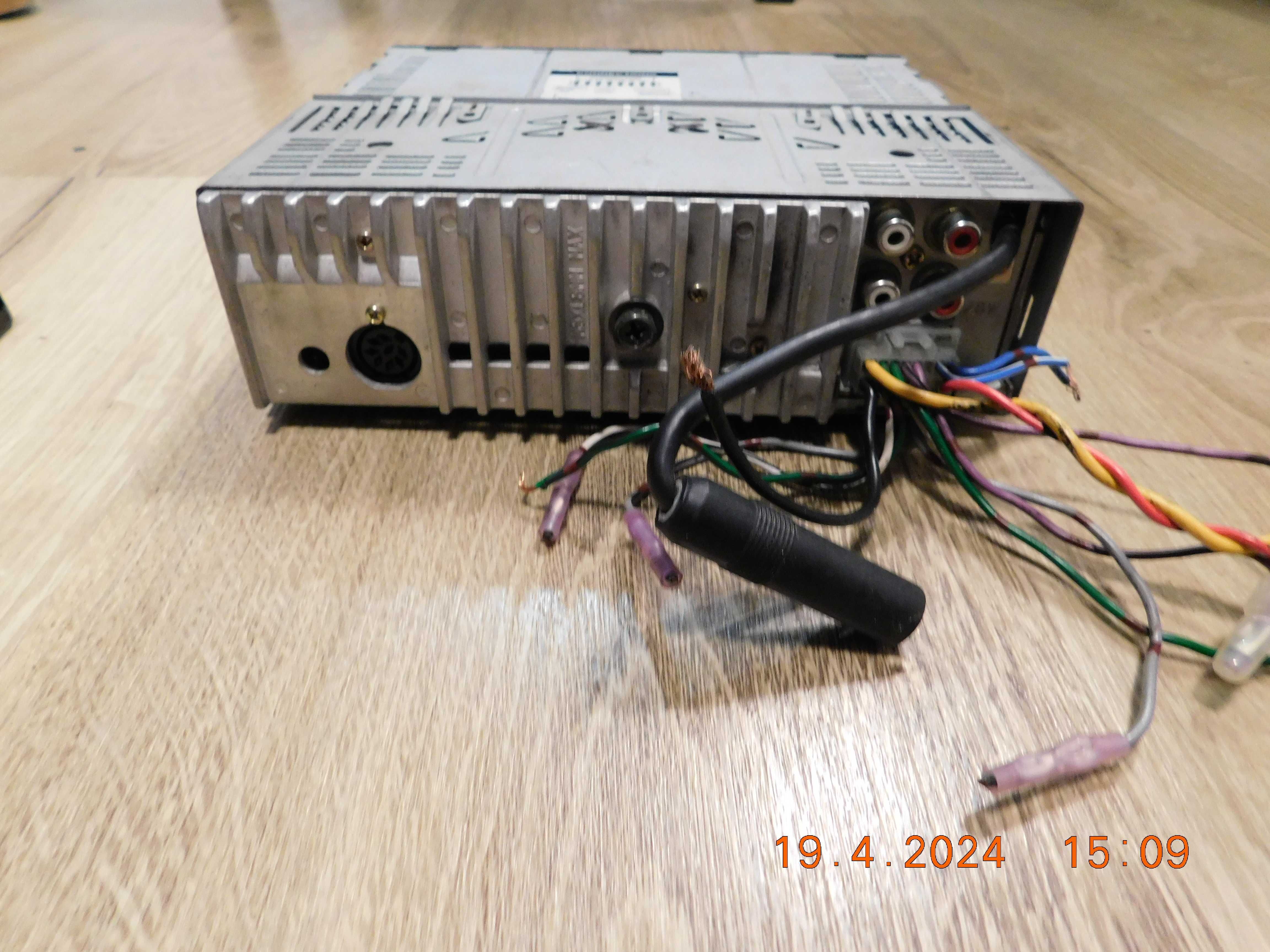 radio alpine cdm-9803