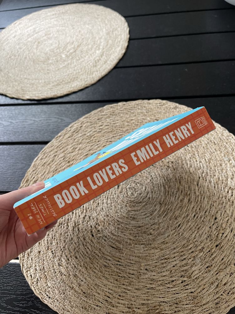 Book Lovers by Emily Henry