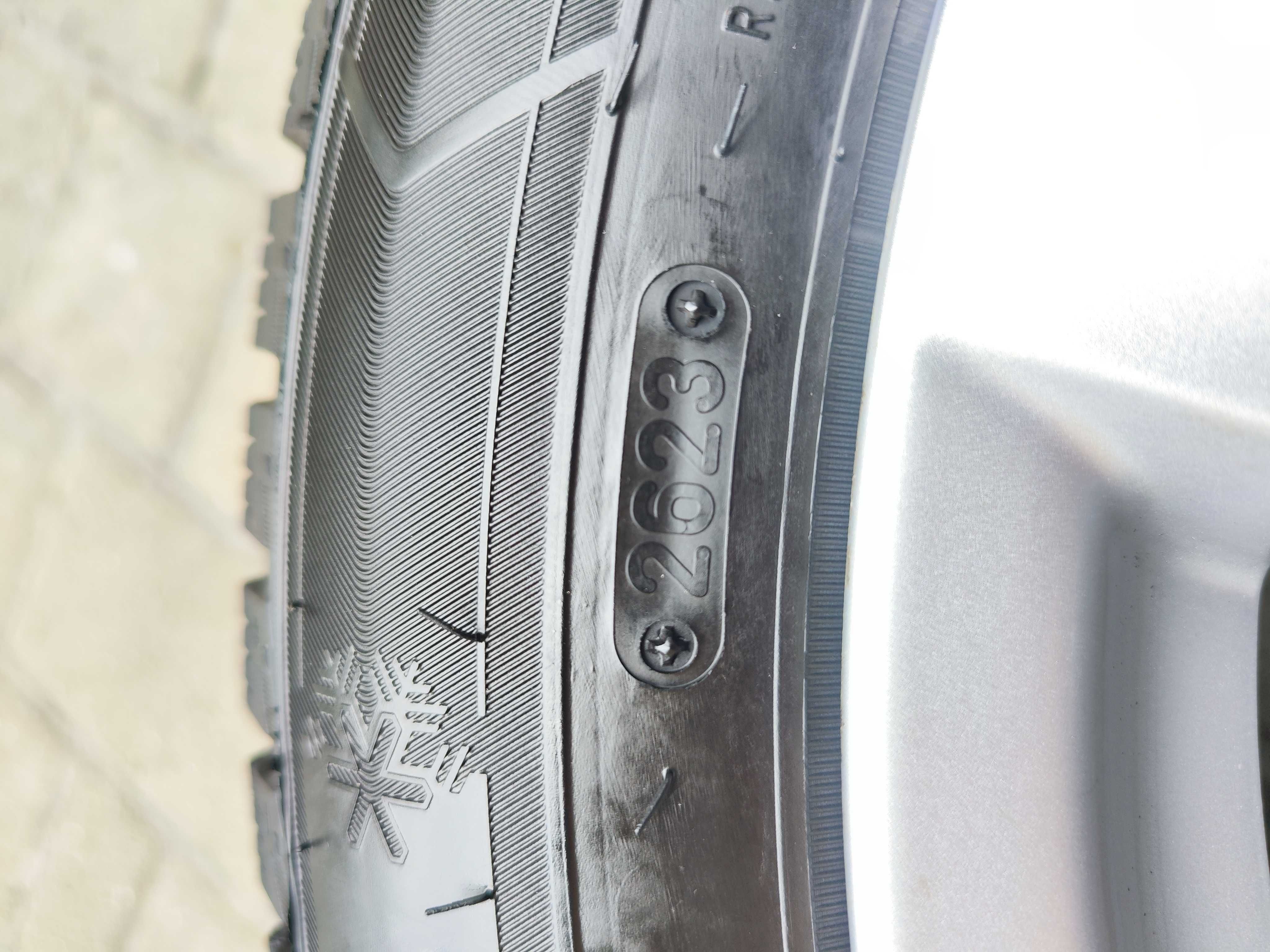 Диски Mazda R17 резина зимова Triangle 215/55R17