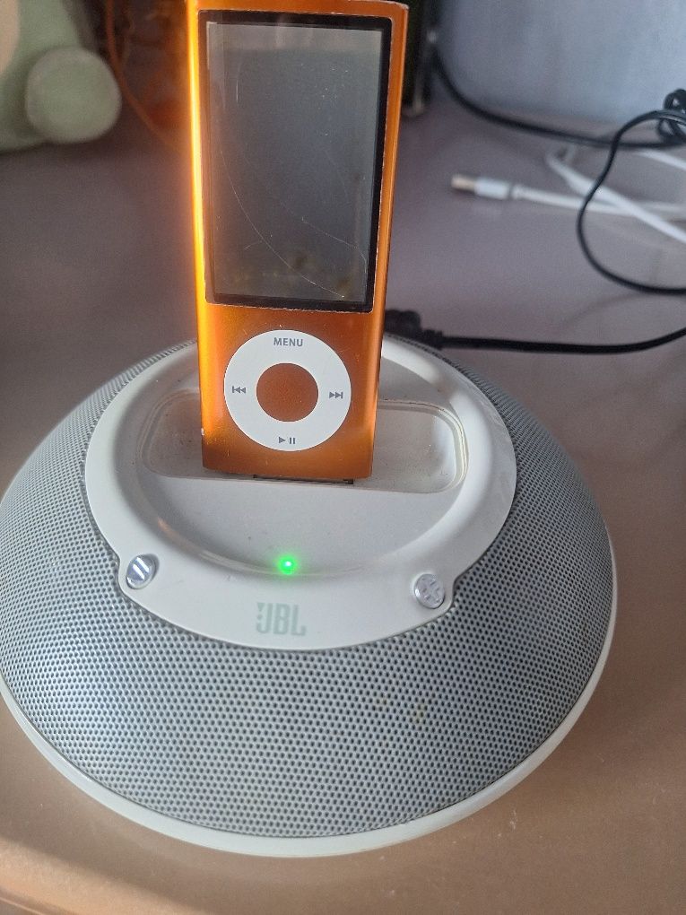 I pod Apple бу ( плеєр, пульт і підстанція)