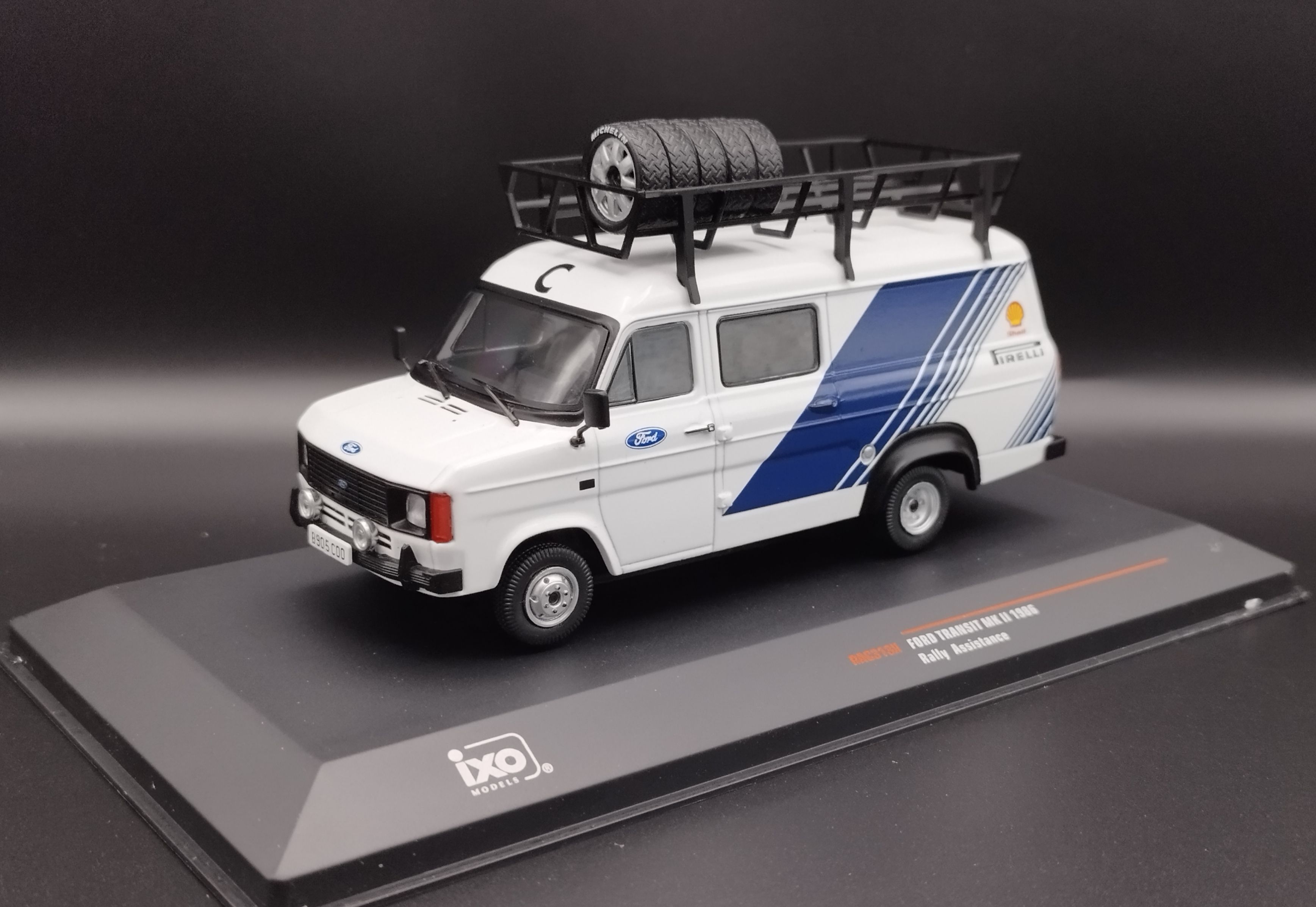 1:43 IXO 1986 Ford Transit Rally Assistance Ford Motorsport model nowy
