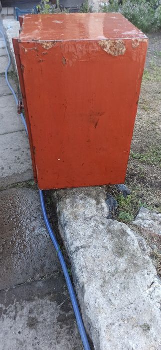 Сейф           .
