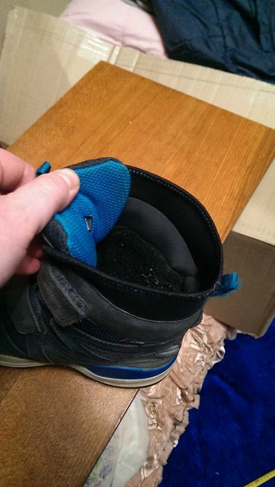 Зимние ботинки ECCO с мембраной Gore-Tex. 37р. 23см. стелька- хорошее