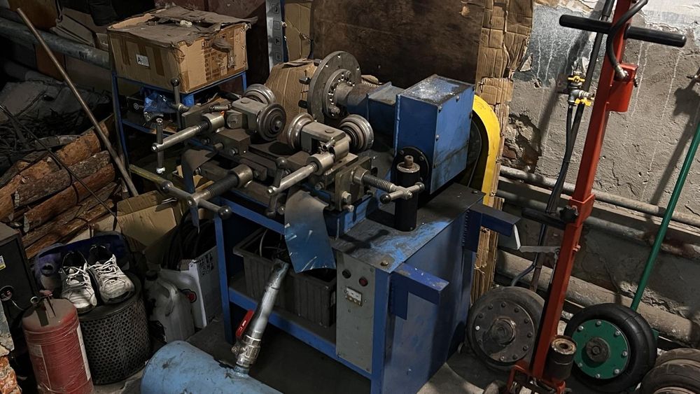 Станок для виправки сталевих дисків прокаточний Б/У