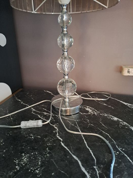 Lampka nocna z kryształową podstawą w stylu Glamour 40 W