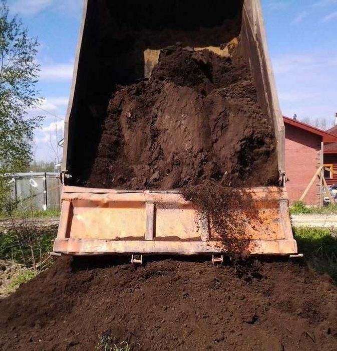 Перегной с доставкой по Днепру и области в мешках и навалом