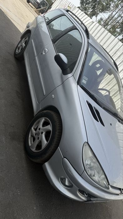 Peugeot 206 SW 1.4 gasolina viatura pra venda de peças