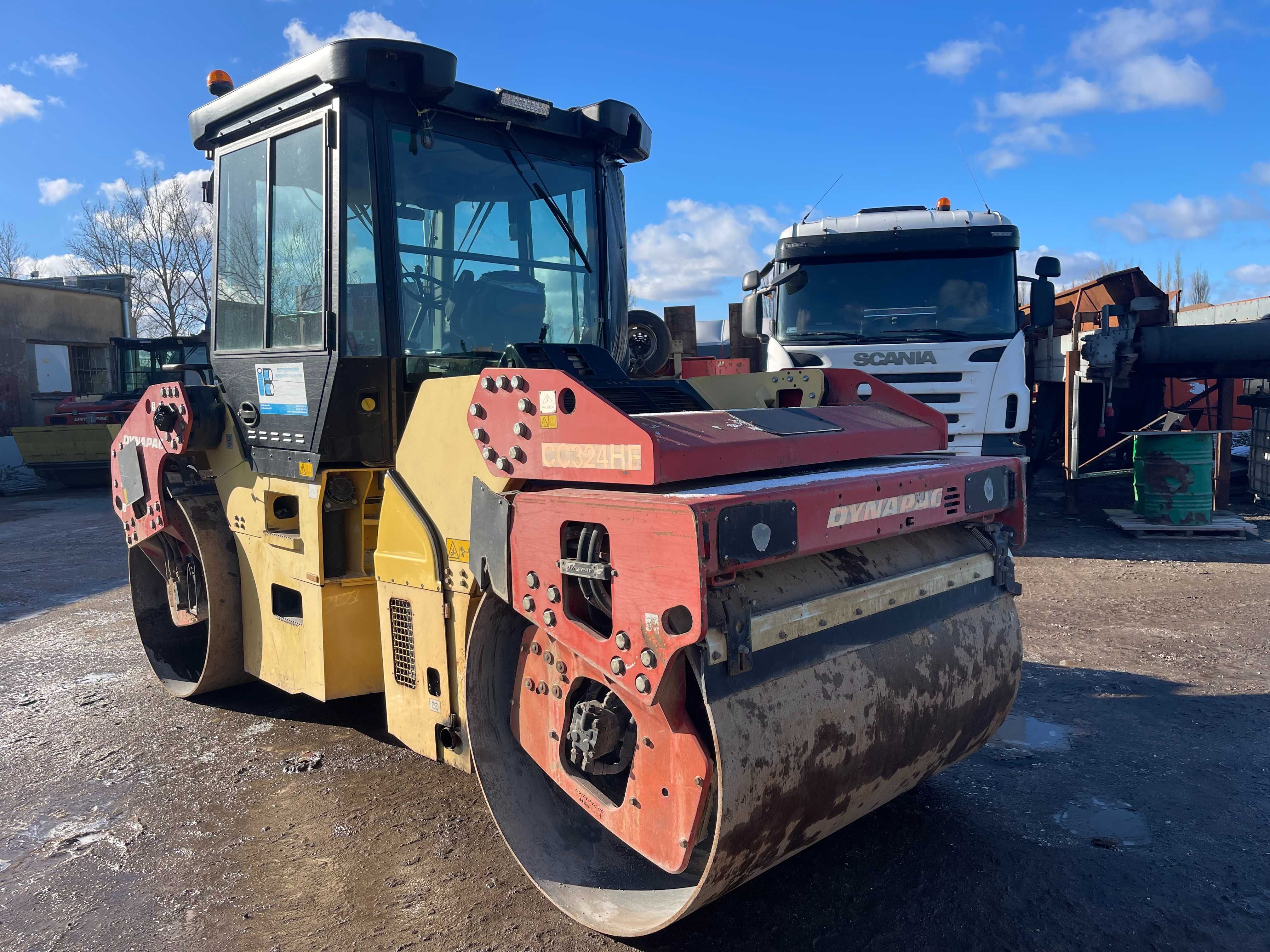 Walec drogowy DYNAPAC CC324HF rok produkcji 2011