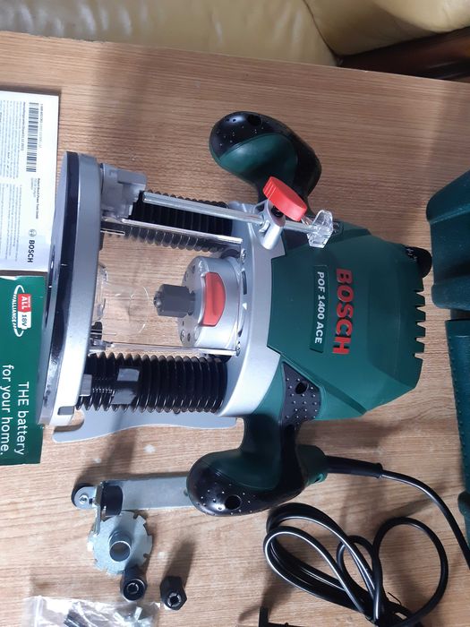 Frezarka Górnowrzecionowa Bosch POF 1400 ACE