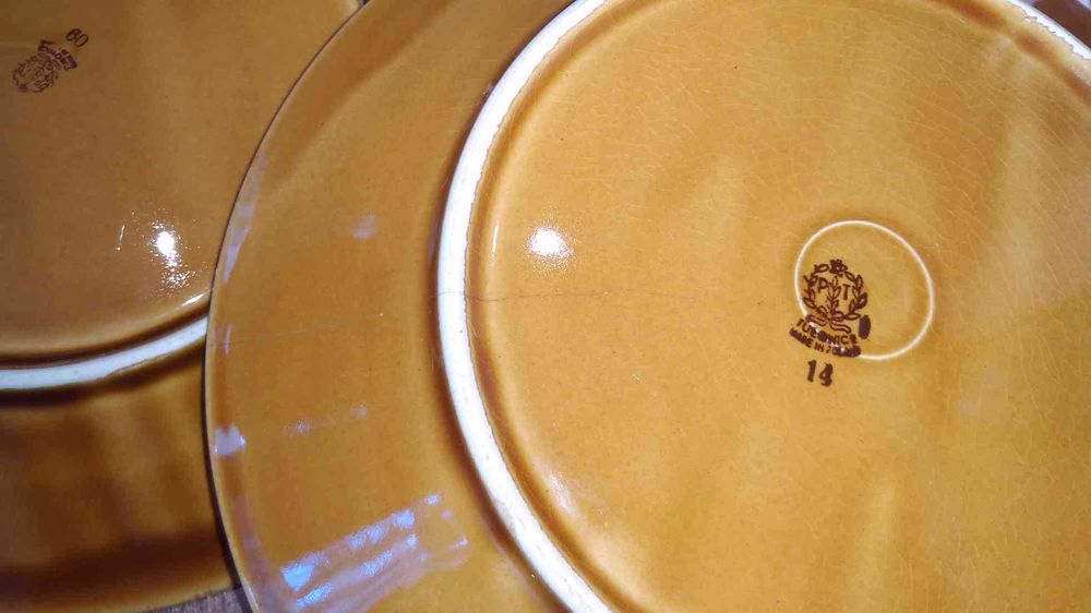 Zestaw talerzy ceramicznych miski obiadowe deserowe taca Tułowice prl