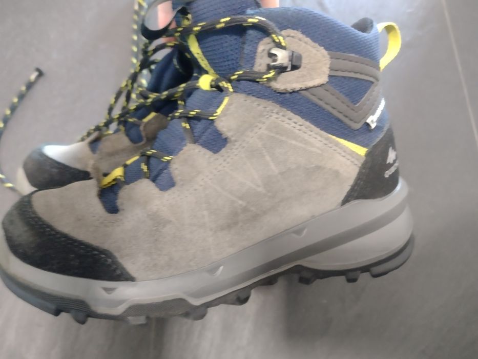 Wodoodporne buty turystyczne Quechua Decathlon, rozmiar 32