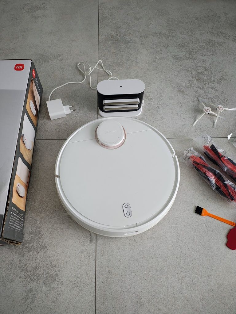 XIAOMI robot vacuum S10