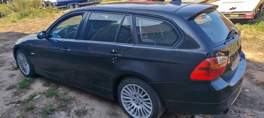 BMW E91 320 , 204D4 M47D20 163 Km samochód na części lakier 475/9