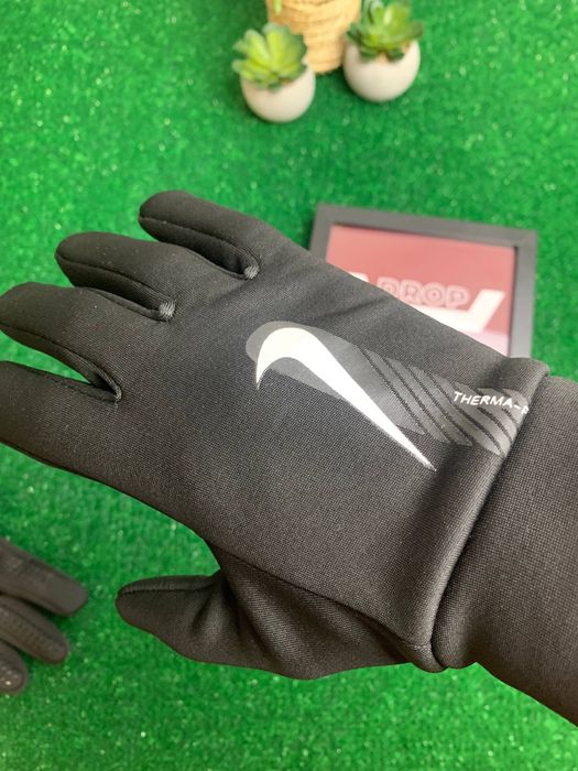 перчатки Nike,перчатки найк