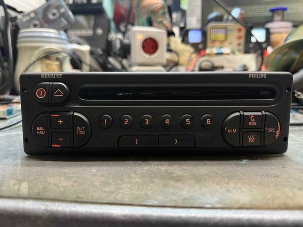 Fabryczne RADIO CD RADIOSAT 6000 Renault Megane 99-