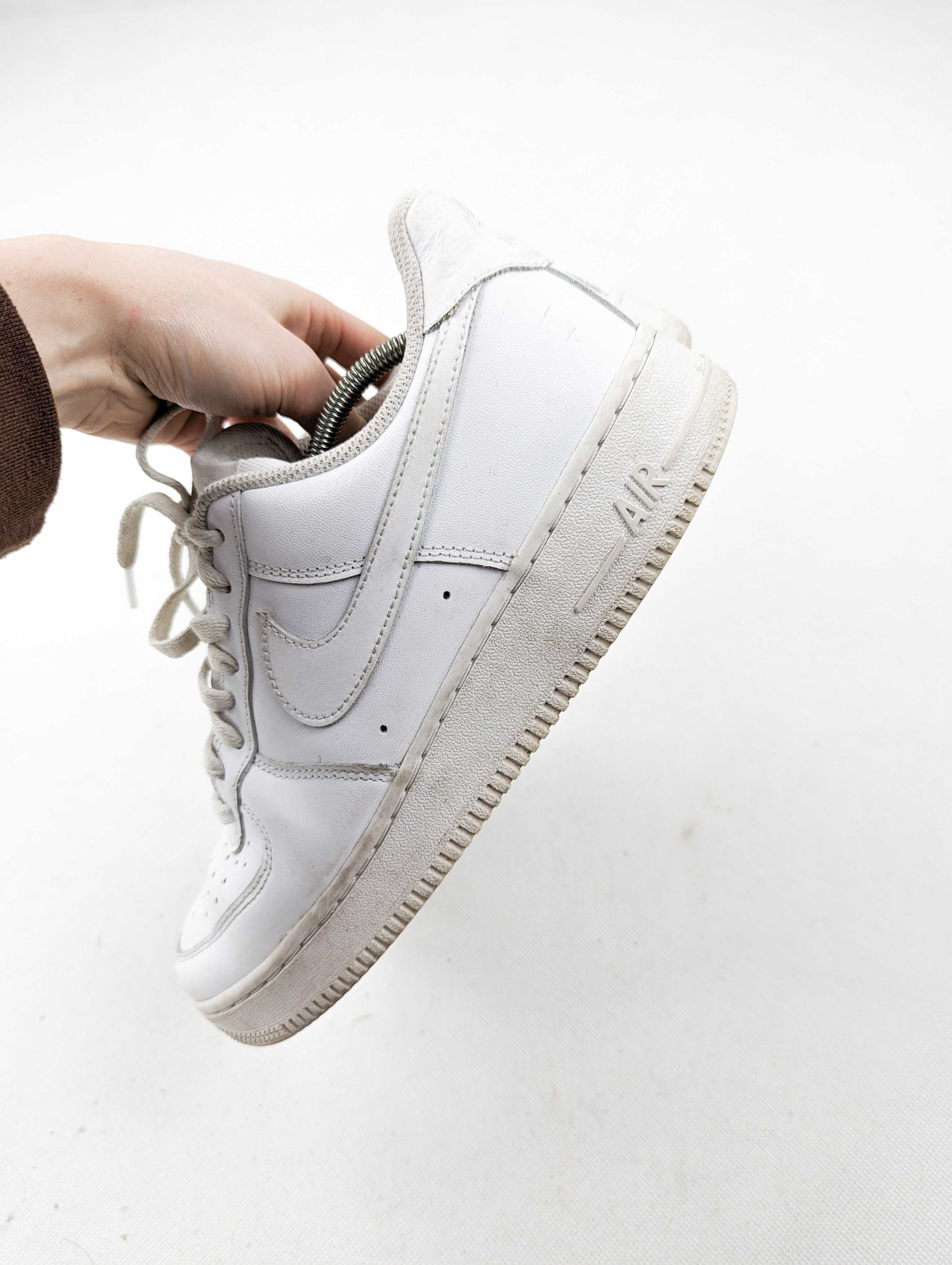 Nike Air Force 1 białe buty rozmiar 42,5