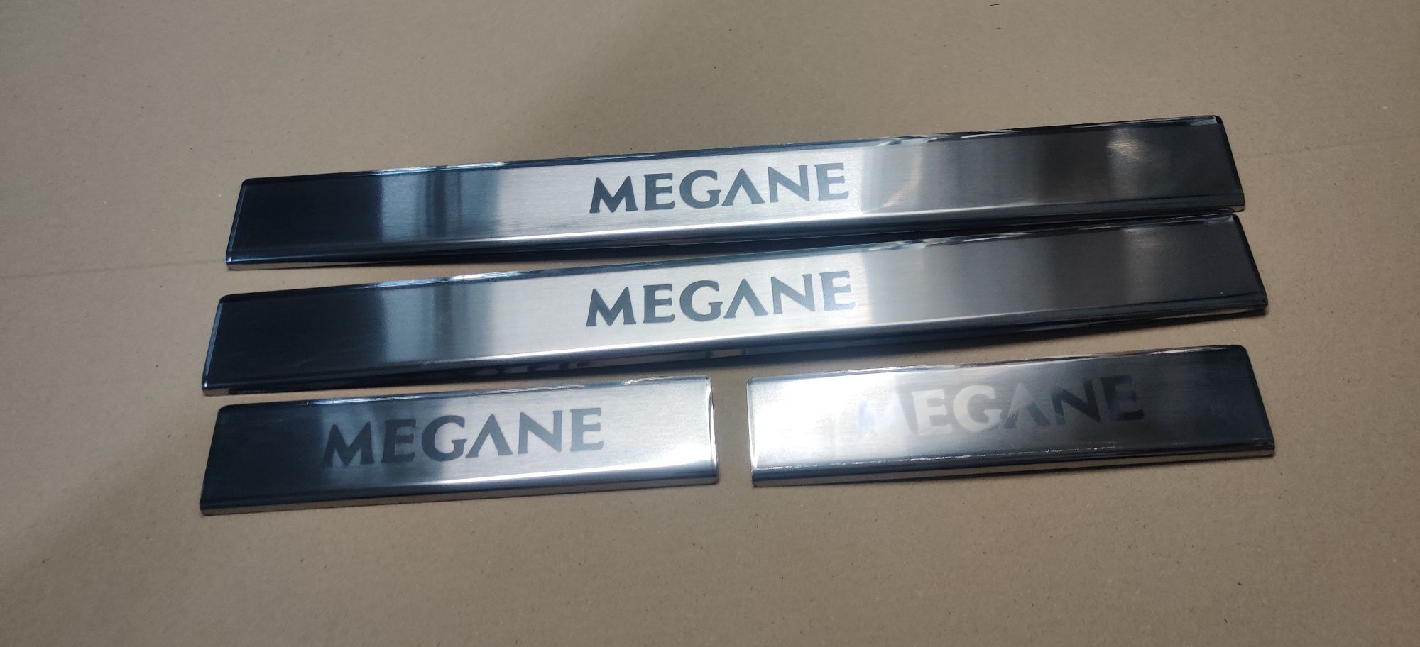 Акция! Накладки на пороги Меган 2/ 3/4 ( megan 2 /3/4) нерж. 4шт prem