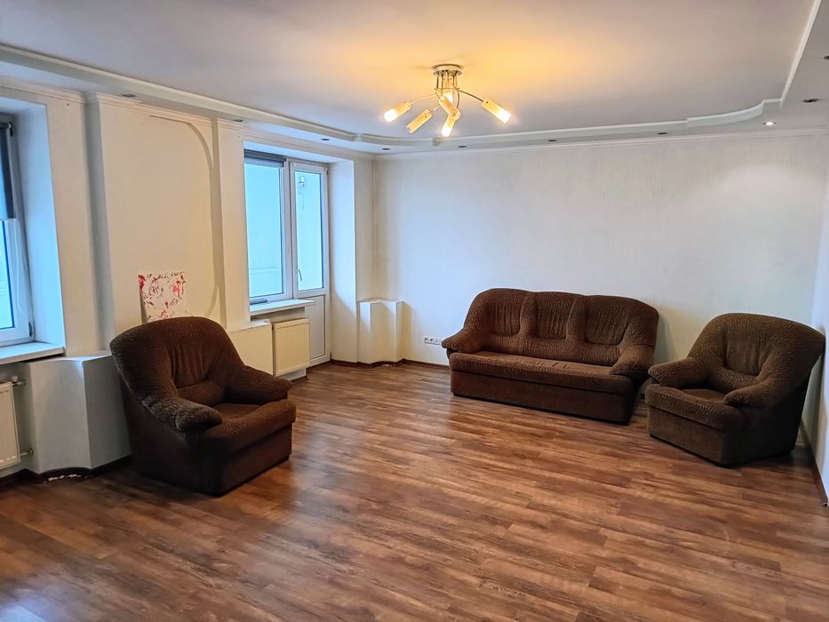 Оренда просторої 2-кім. кв. р-н ПЗР