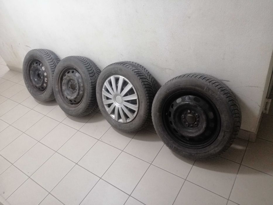 Felgi stalowe R16 koła opony zimowe 205/60 R16