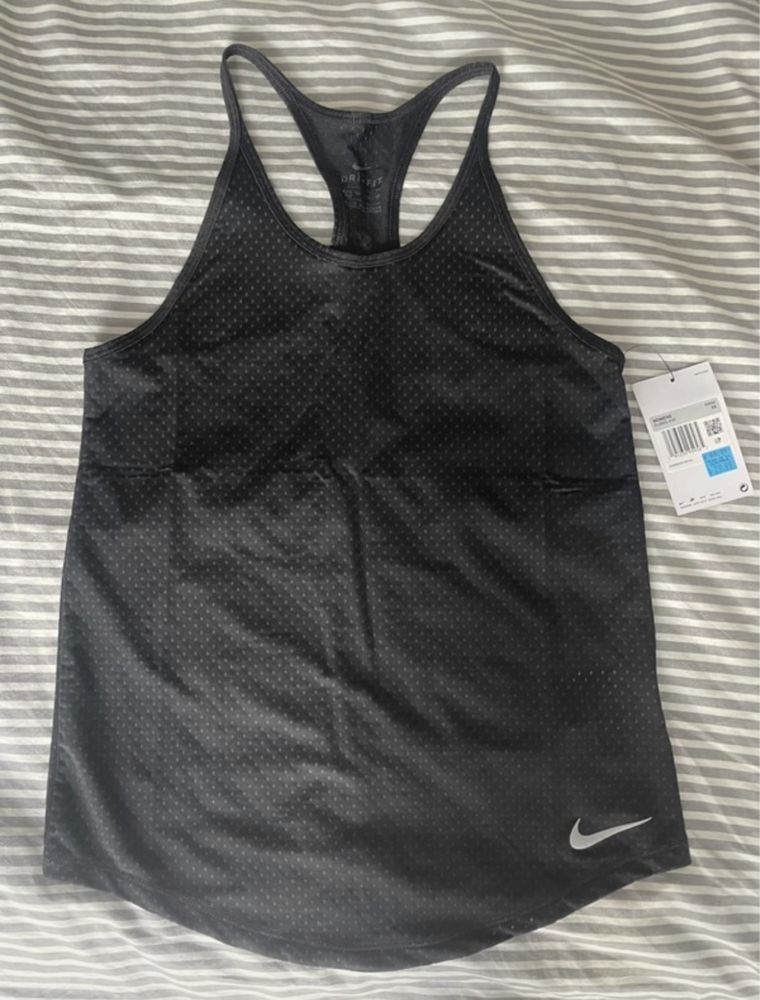 Czarny siateczkowy top Nike XS