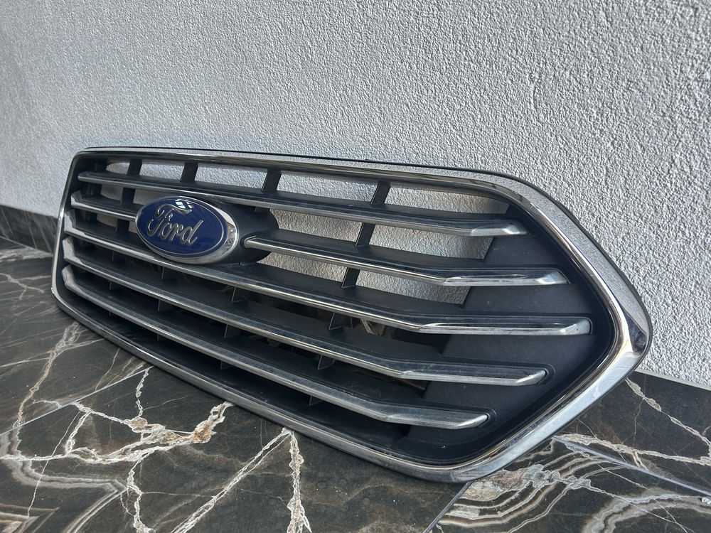 Решітка радіатора Ford Transit Custom