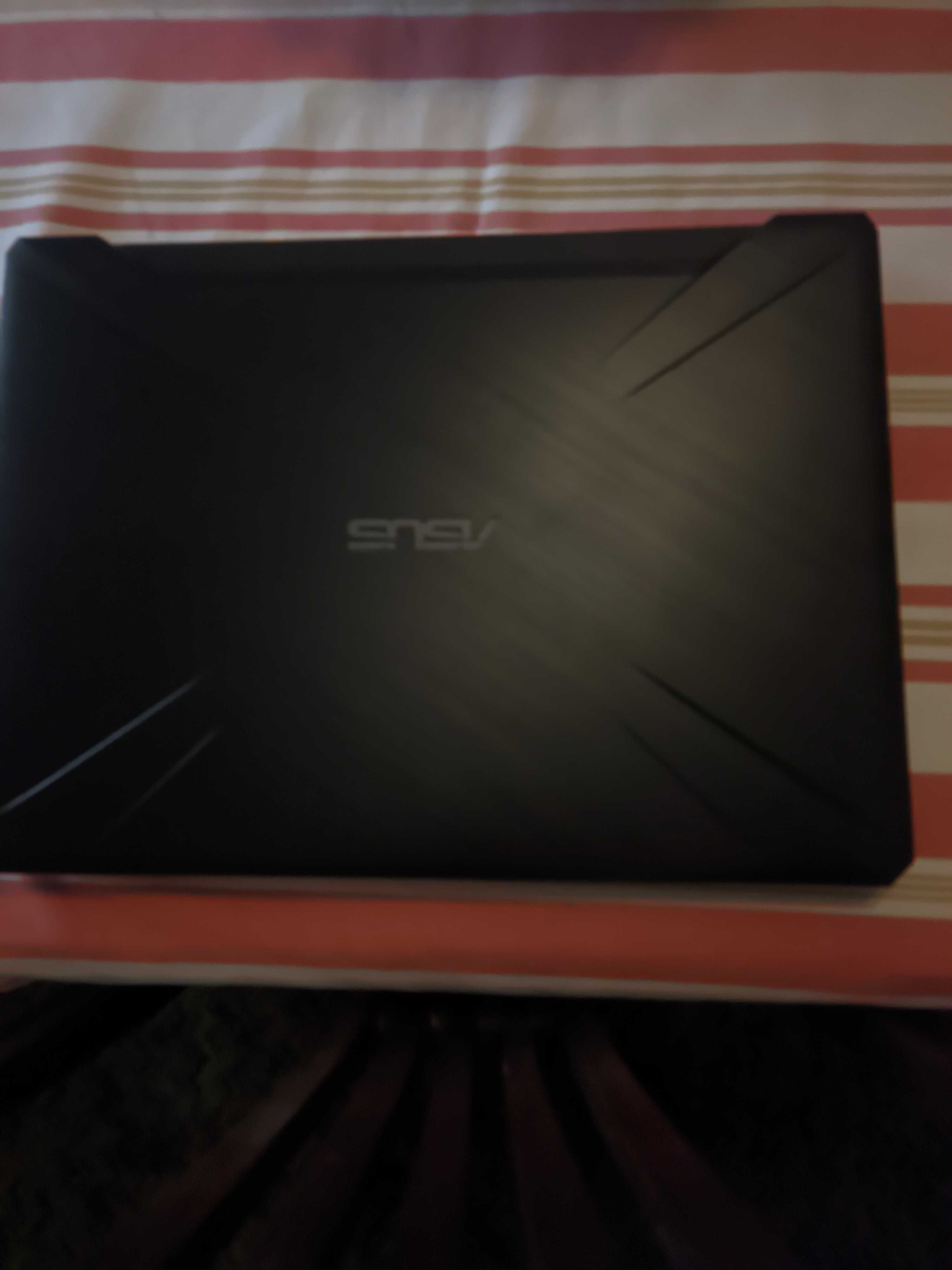 Asus 505dt , gtx1650 , 8GB ram , impecável