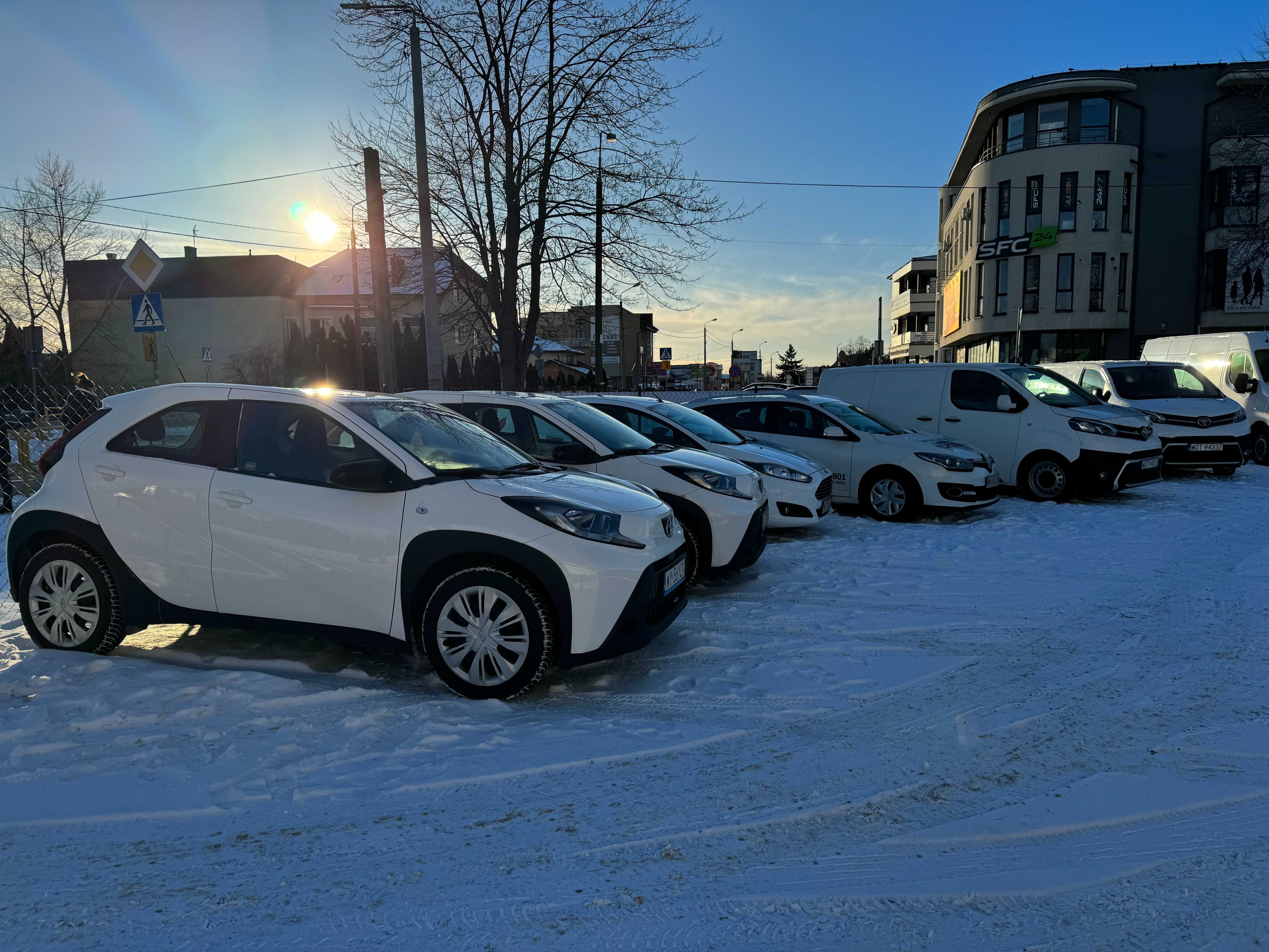 Wynajem van vana osobowe bus busa kontener auta Garwolin Pilawa Miętne