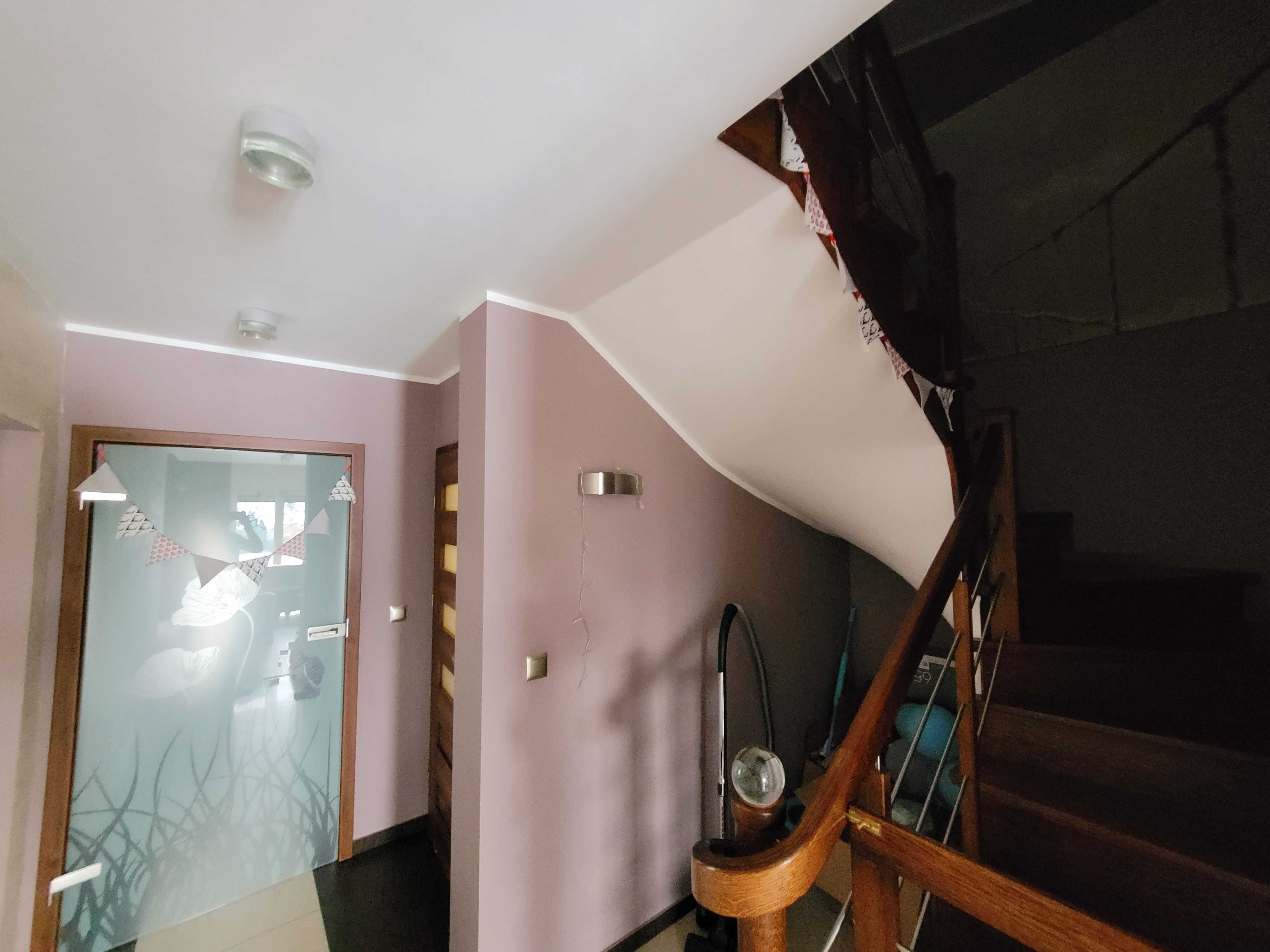 Dom szeregowy 176 m² w sercu Knurowa, oszczędny z fotowoltaiką 9 kW