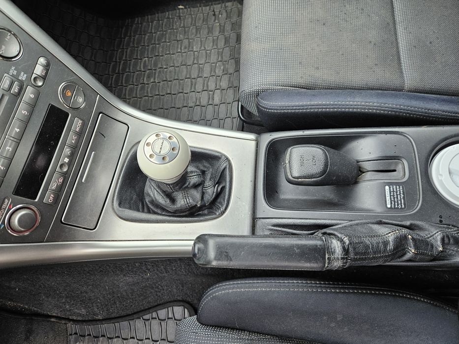 Subaru Outback 2004 рік 2.0 бензин 4×4 для військових в Україні