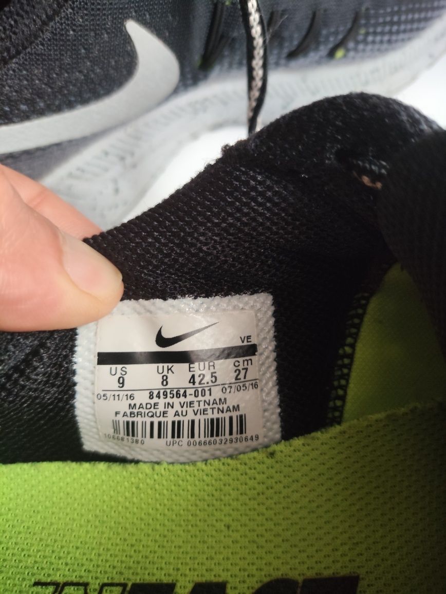 Кросівки Nike Zoom Pegasus 33 (розмір 42.5)