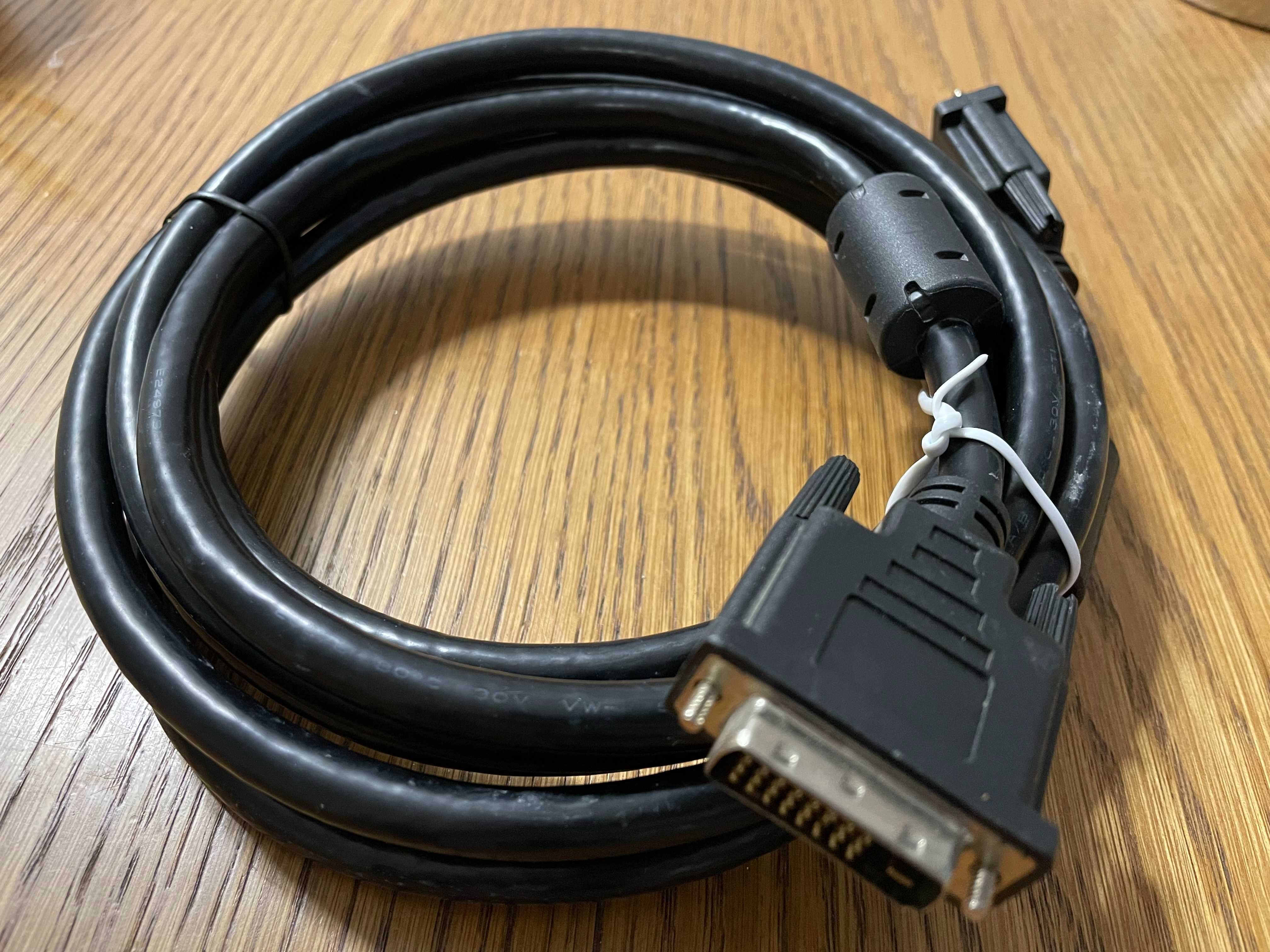 kabel przewód DVI - DVI wtyk dwustronny, długość ok. 3m