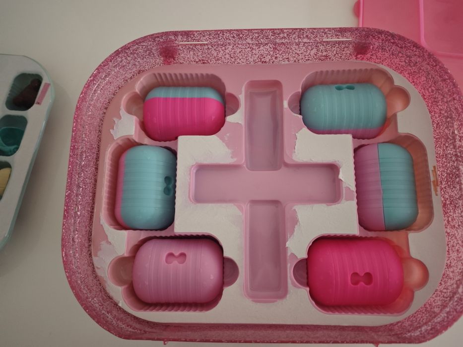 Caixa 4 LOL com acessórios